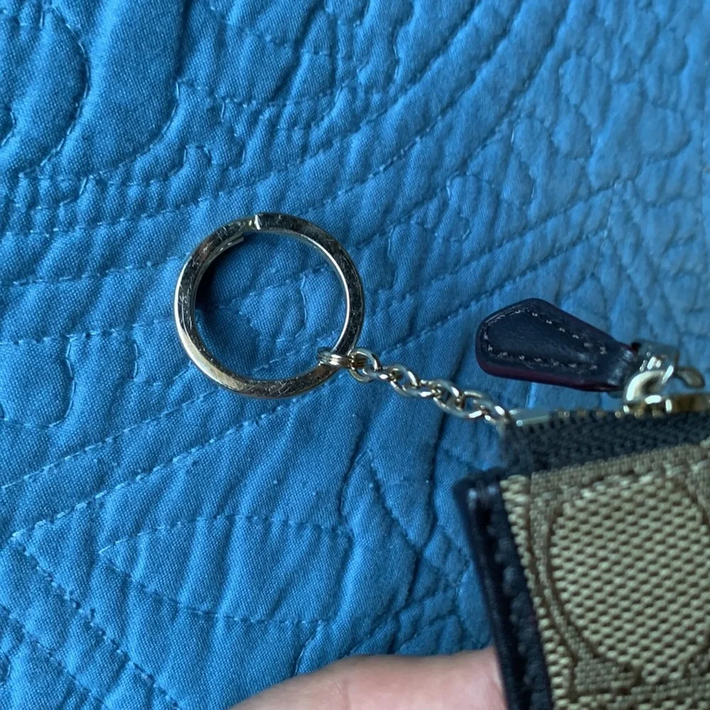 Coach mini skinny‎ ID case